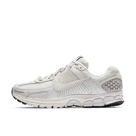 Nike Air Zoom Vomero 5 (18 colores)